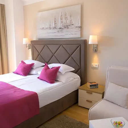 Fortuna Hotel 4*