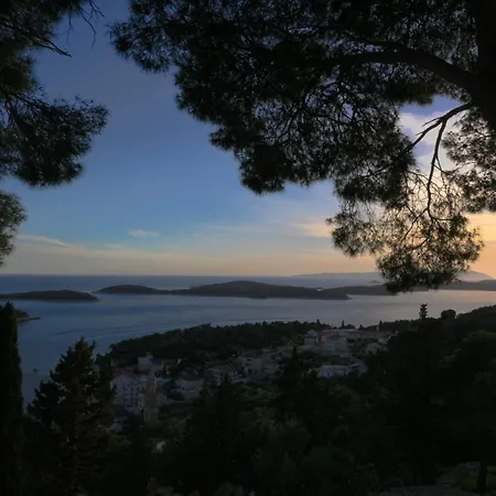 Fortuna 4* Milna (Hvar)