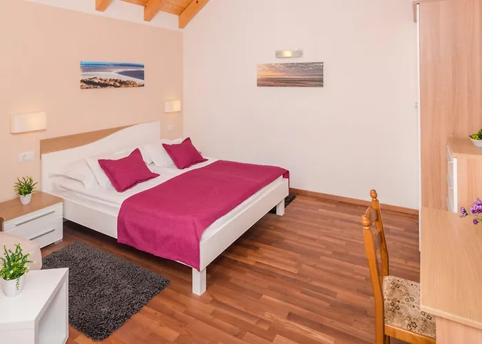 Fortuna 4* Milna (Hvar)