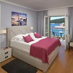 Fortuna Hotel 4*